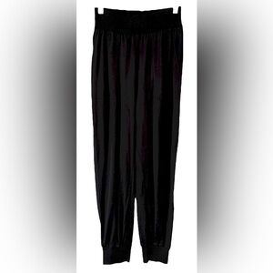 Theory Women’s Silk Blend Joggers Black Size Medium Excellent Condition!